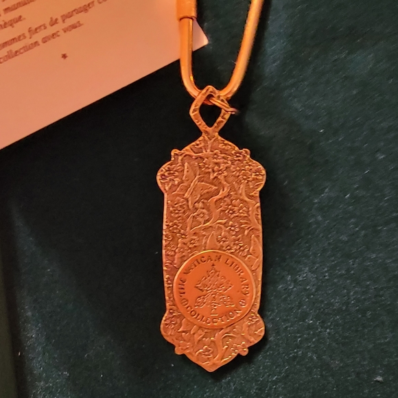 The Vatican Library Collection GoldPlate Resurrection of Christ Keychain NIB - Picture 3 of 6